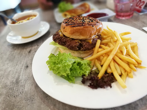 Anmour cafe