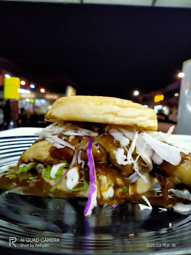 Burger & Western Jalanan