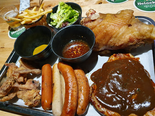 Samp's Kitchen & Bar