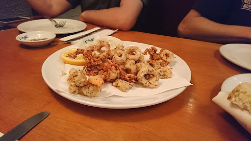 Gianni's Trattoria
