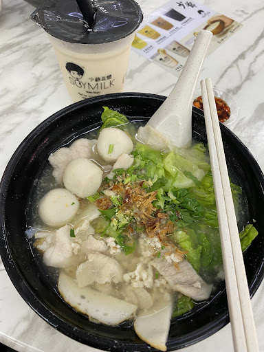 回味美食中心