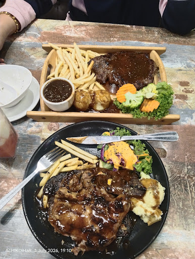 A&J Grill Western JB