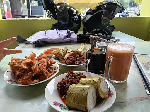 Rumah Makan Rendang Tok Yoep – Makan Tengahari Wajib Singgah Kuala Kangsar