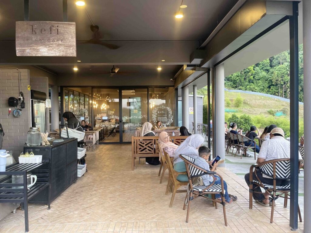 Pendapat tentang Kefi Farm Cafe 1 Kefi Farm Cafe: Ulasan & Suasana Desa Sejuk