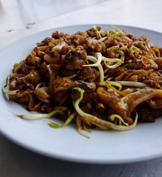 Makanan Lazat di Pulau Pinang: Bubur Ayam, Char Kuey Teow & Sup Cina
